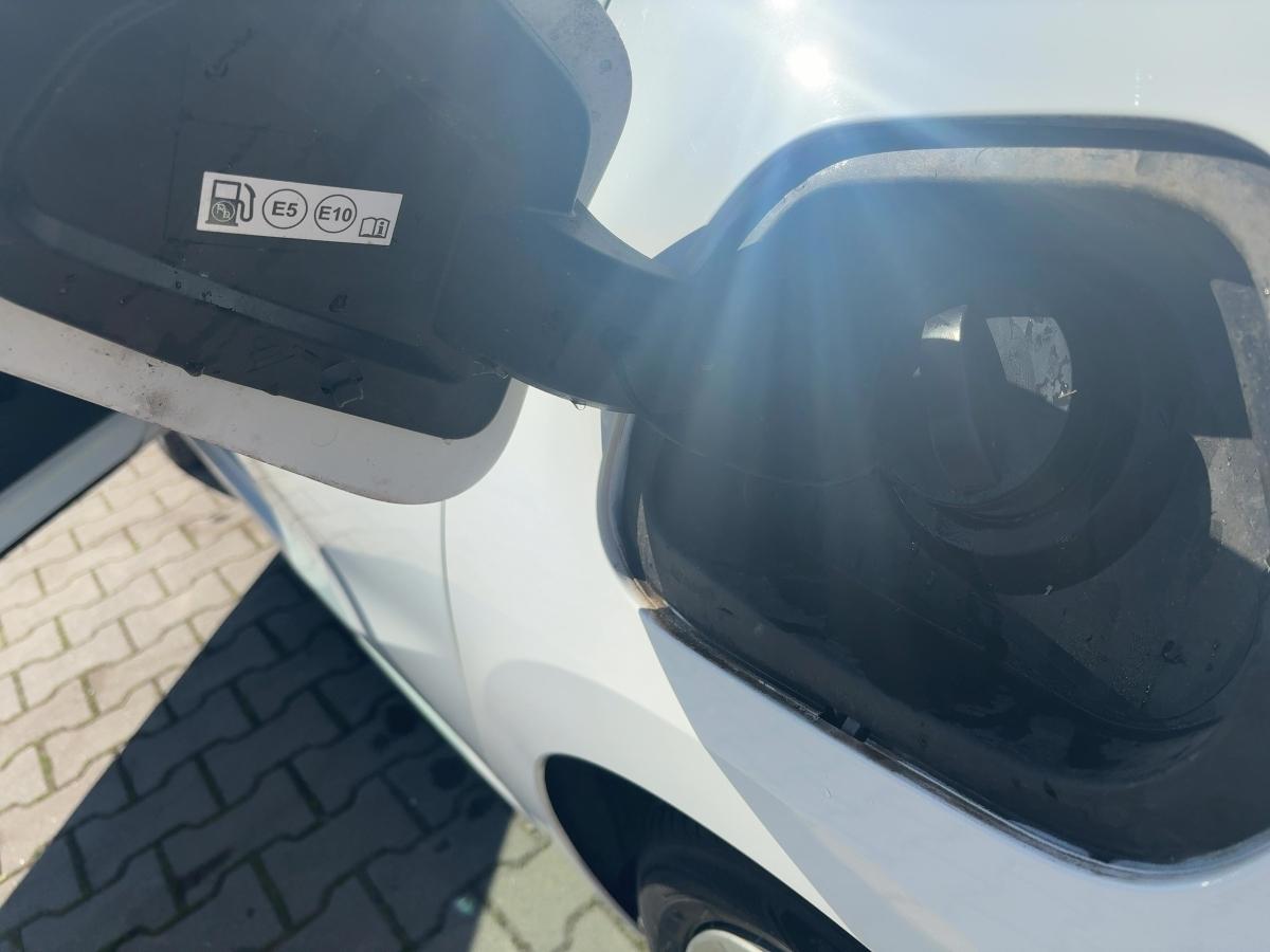 Fahrzeug-Bild 14