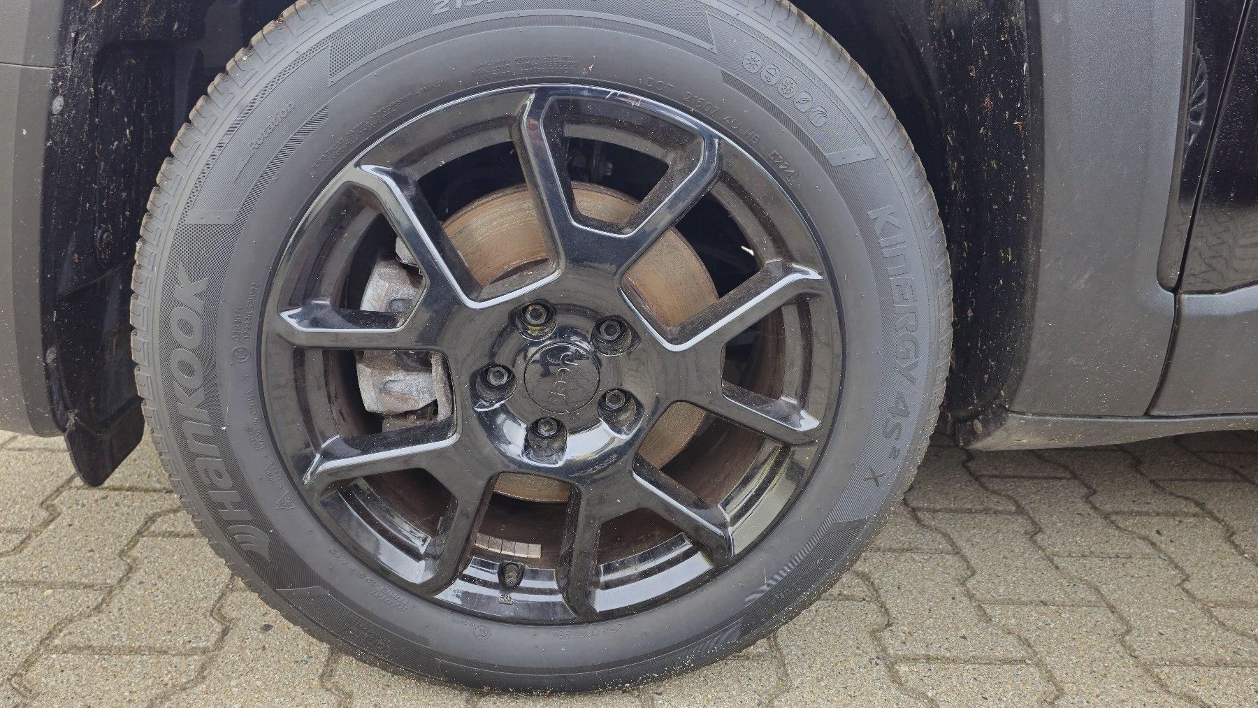 Fahrzeug-Bild 12