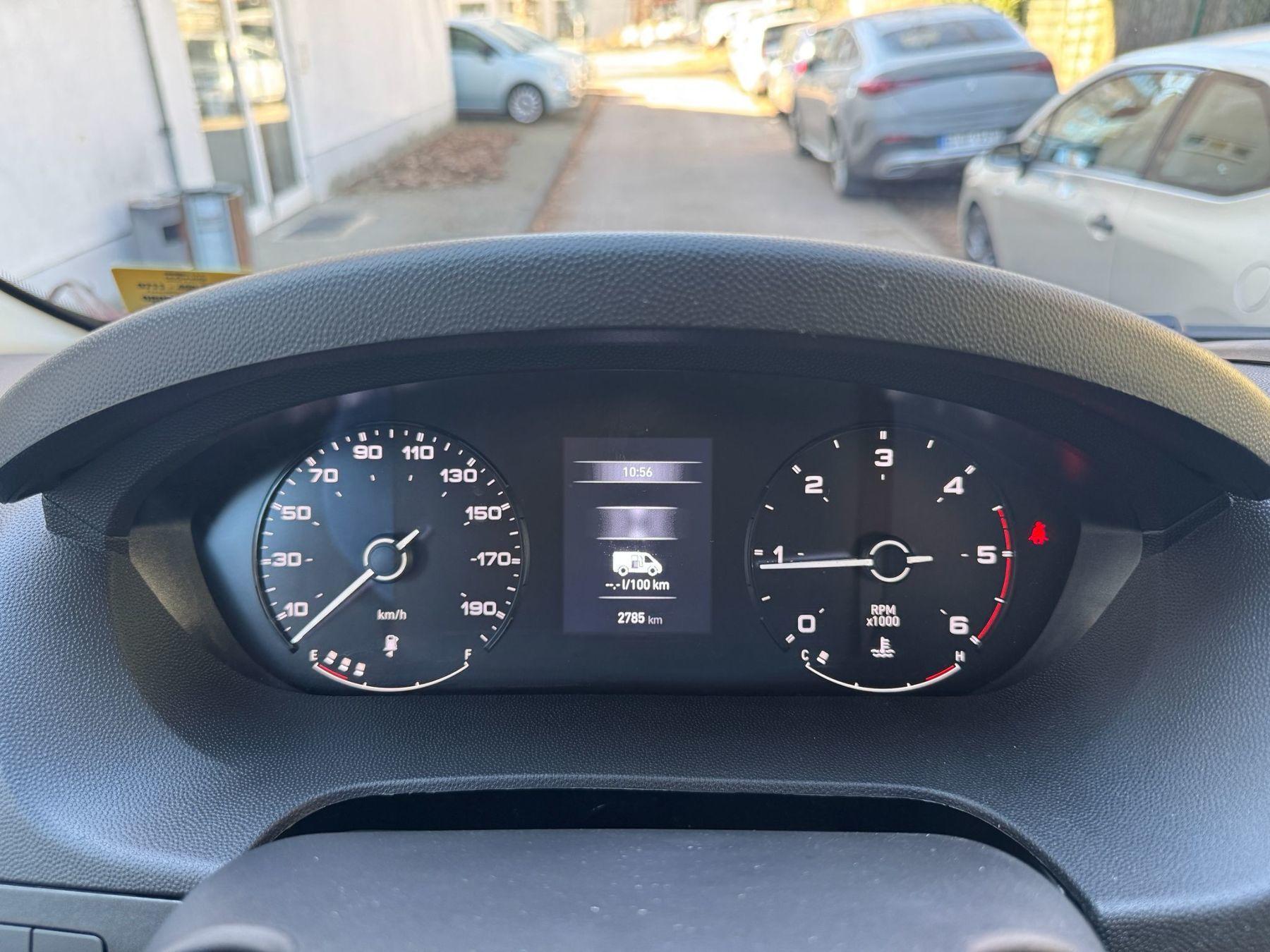 Fahrzeug-Bild 18