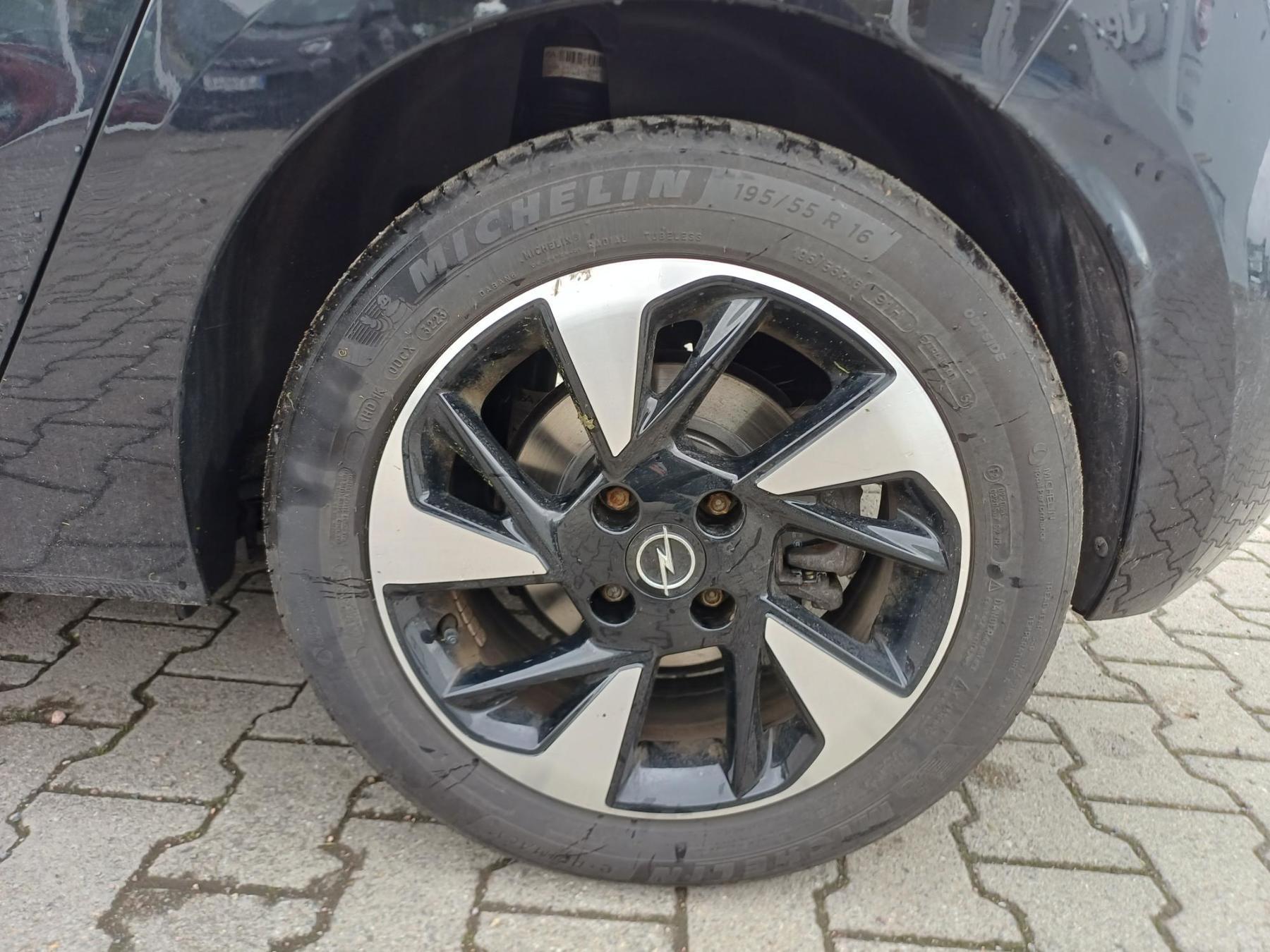 Fahrzeug-Bild 6