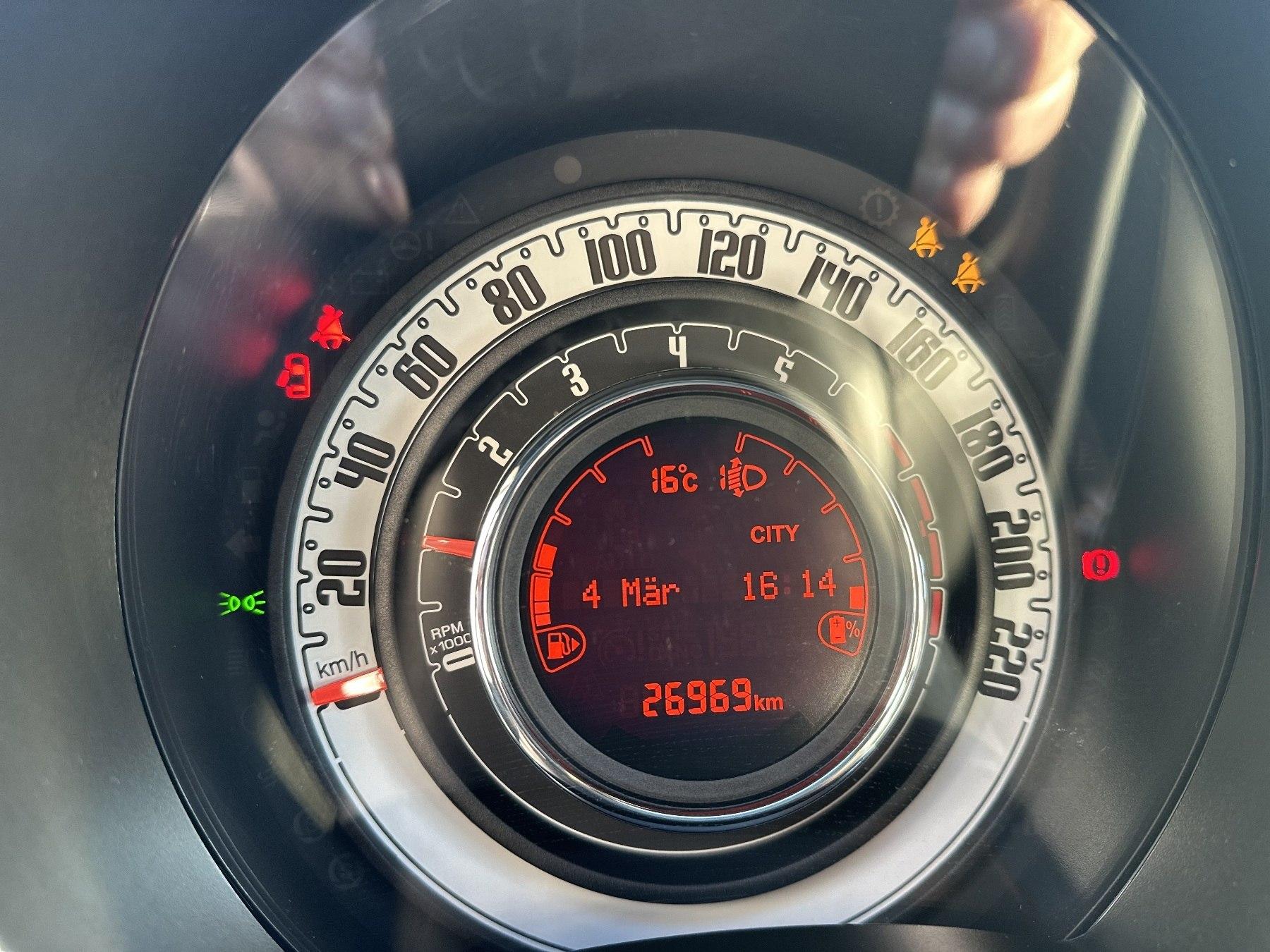 Fahrzeug-Bild 12
