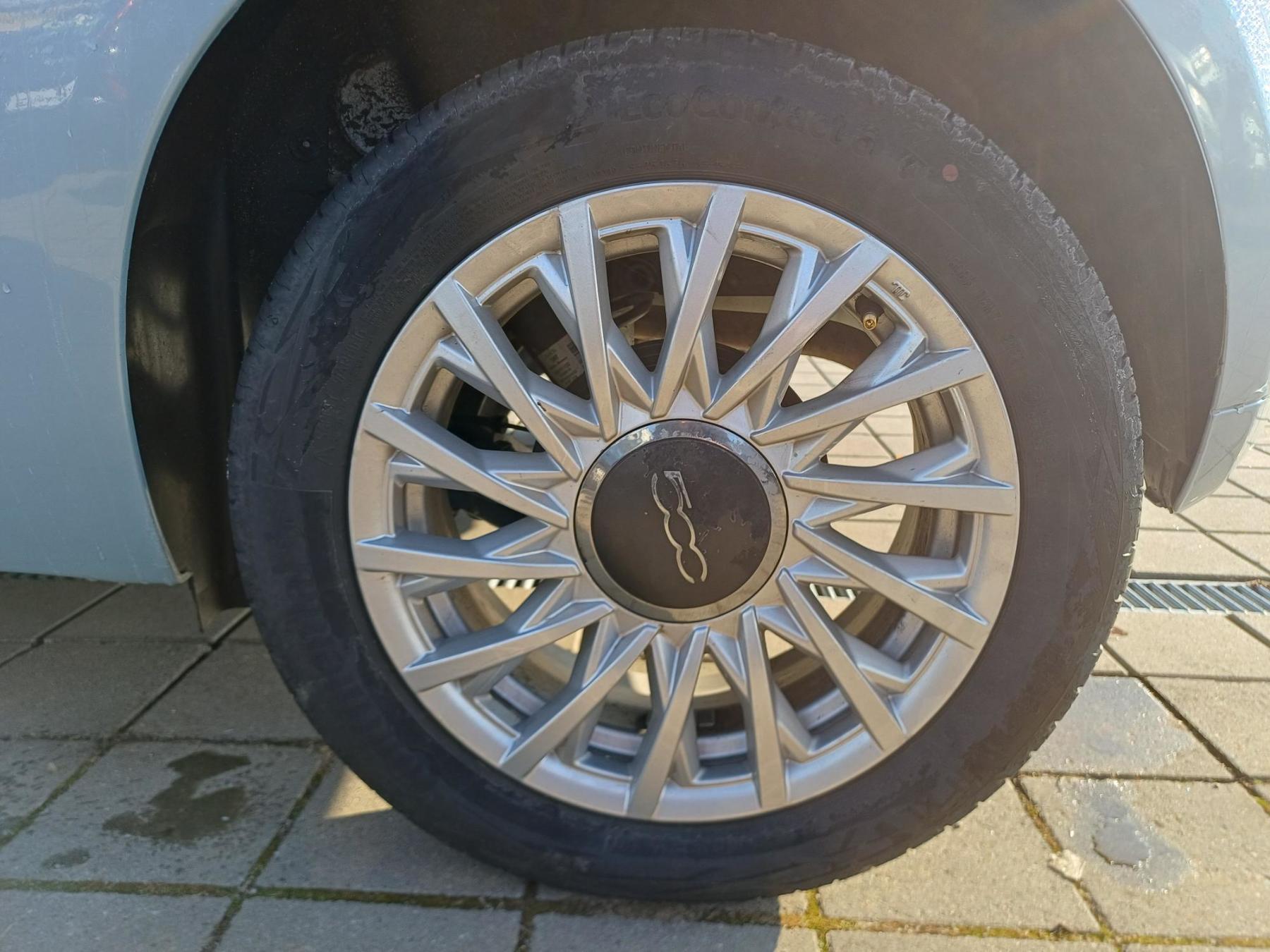 Fahrzeug-Bild 6