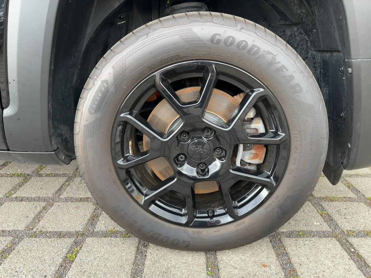 Fahrzeug-Bild 8