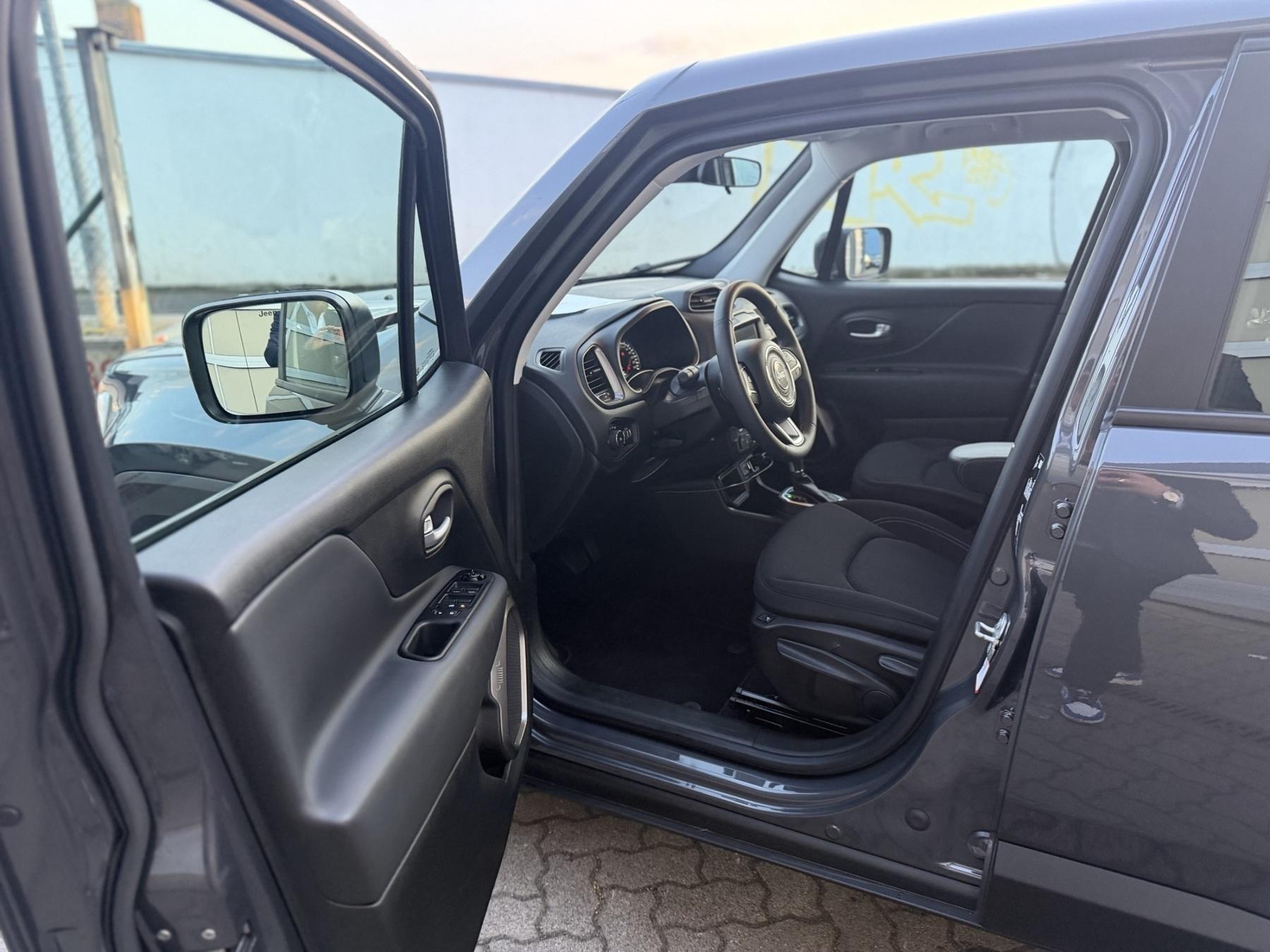 Fahrzeug-Bild 9