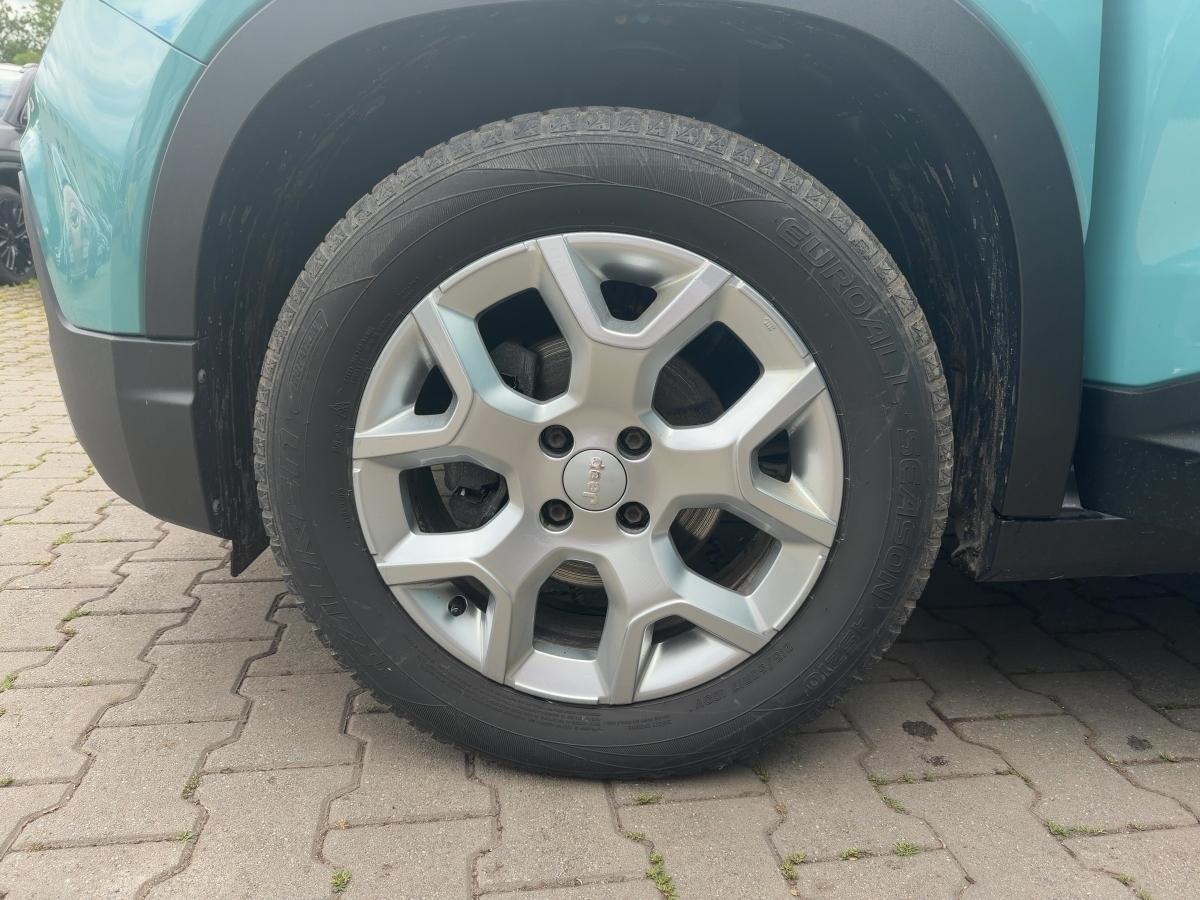 Fahrzeug-Bild 12