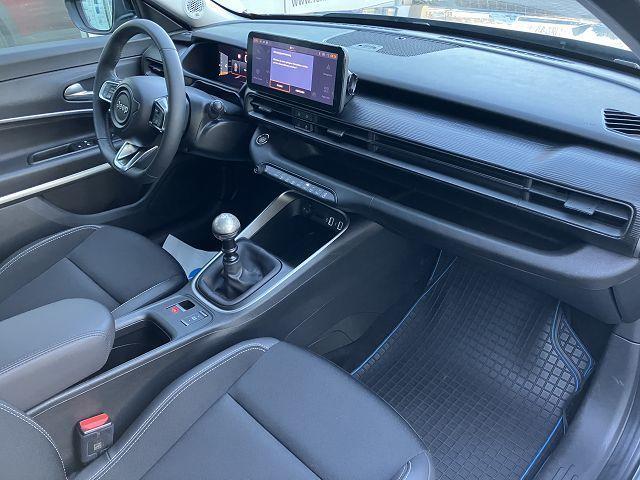 Fahrzeug-Bild 12