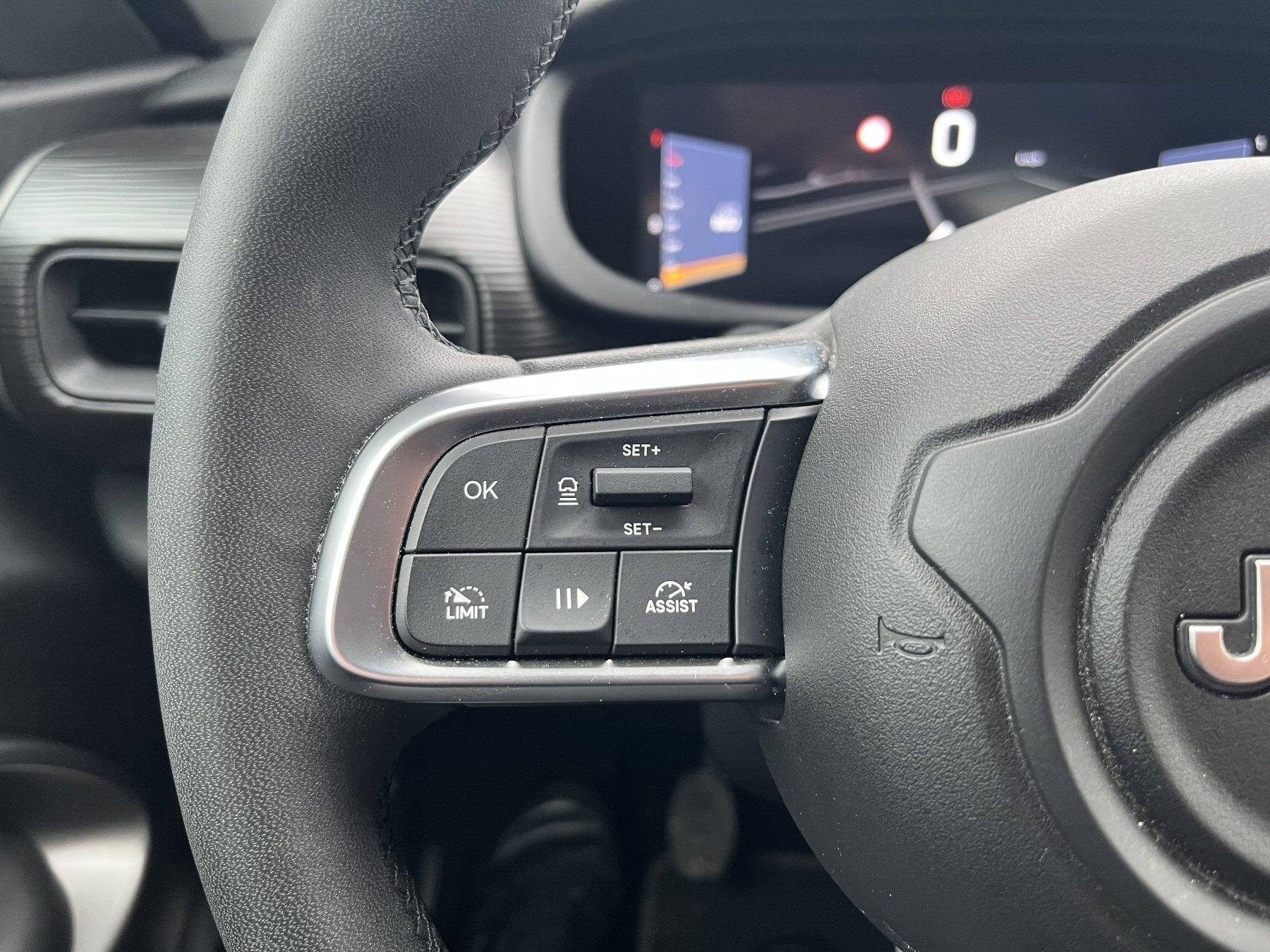 Fahrzeug-Bild 12