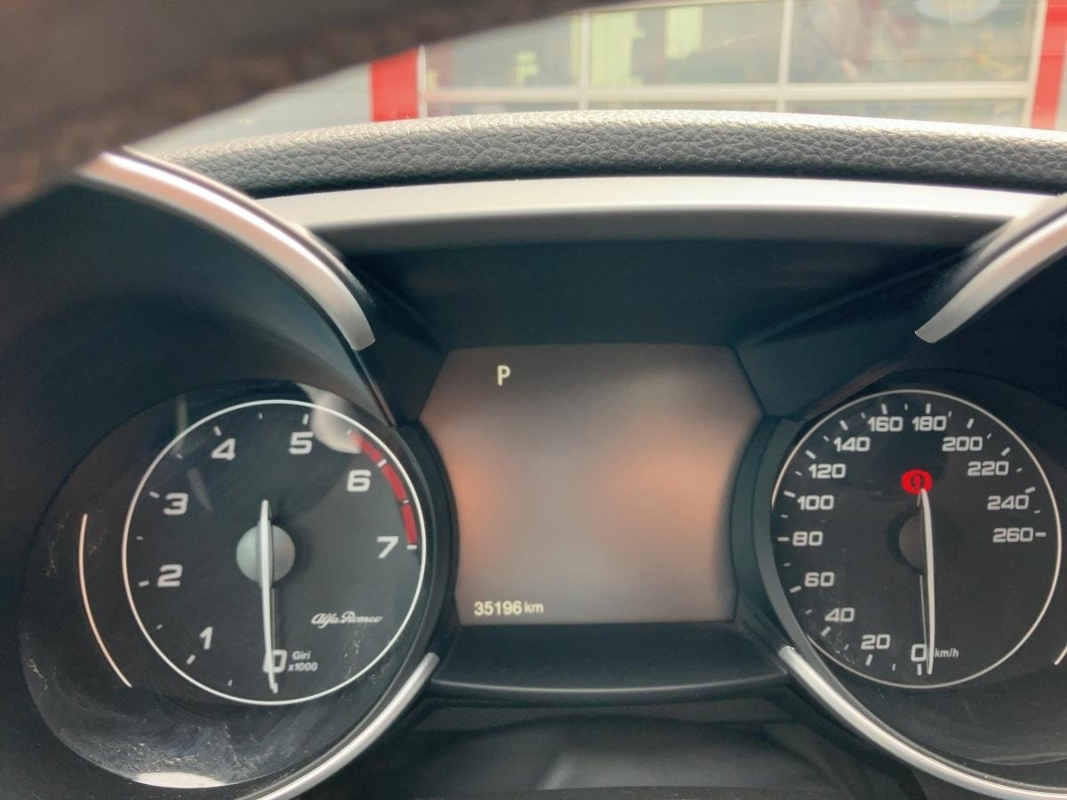 Fahrzeug-Bild 9