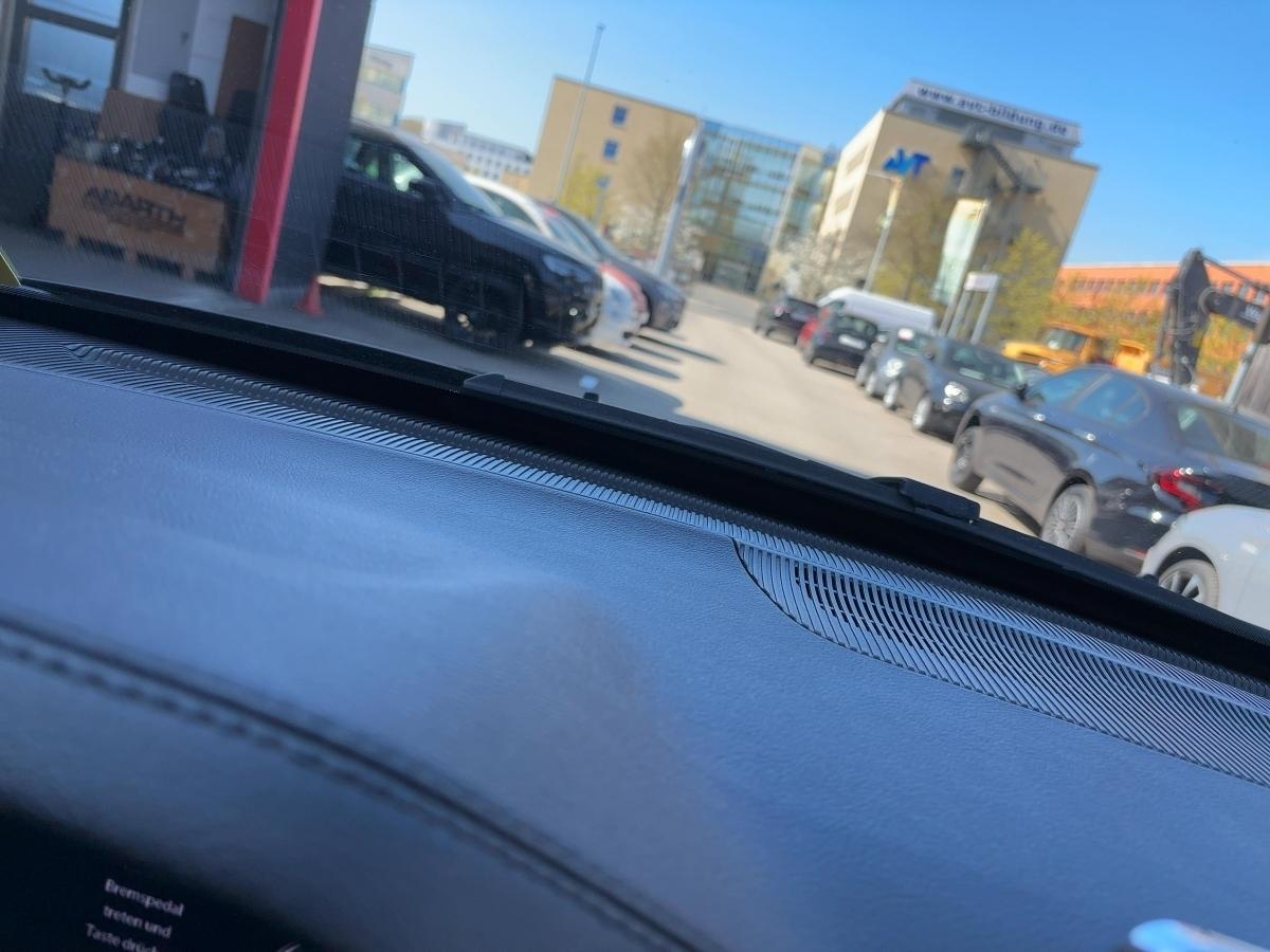 Fahrzeug-Bild 16