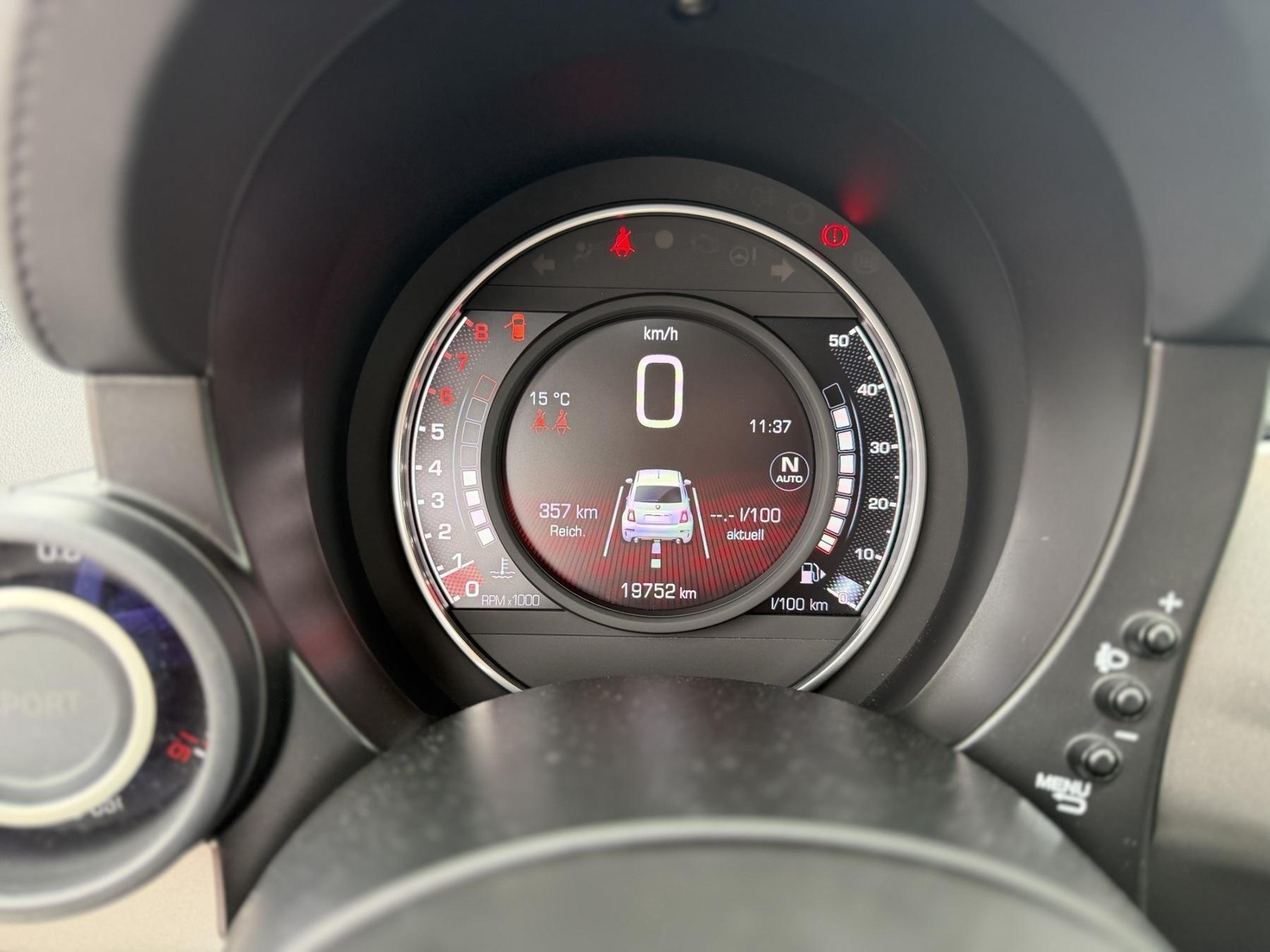 Fahrzeug-Bild 13