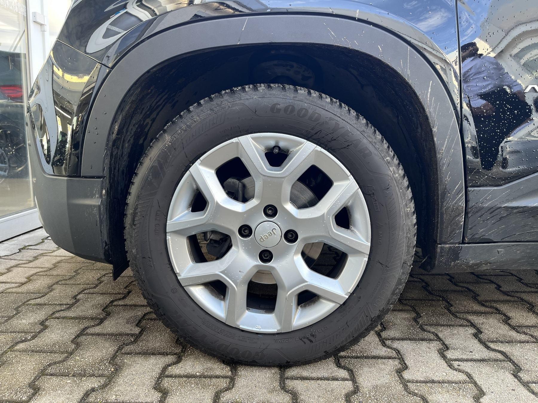 Fahrzeug-Bild 19