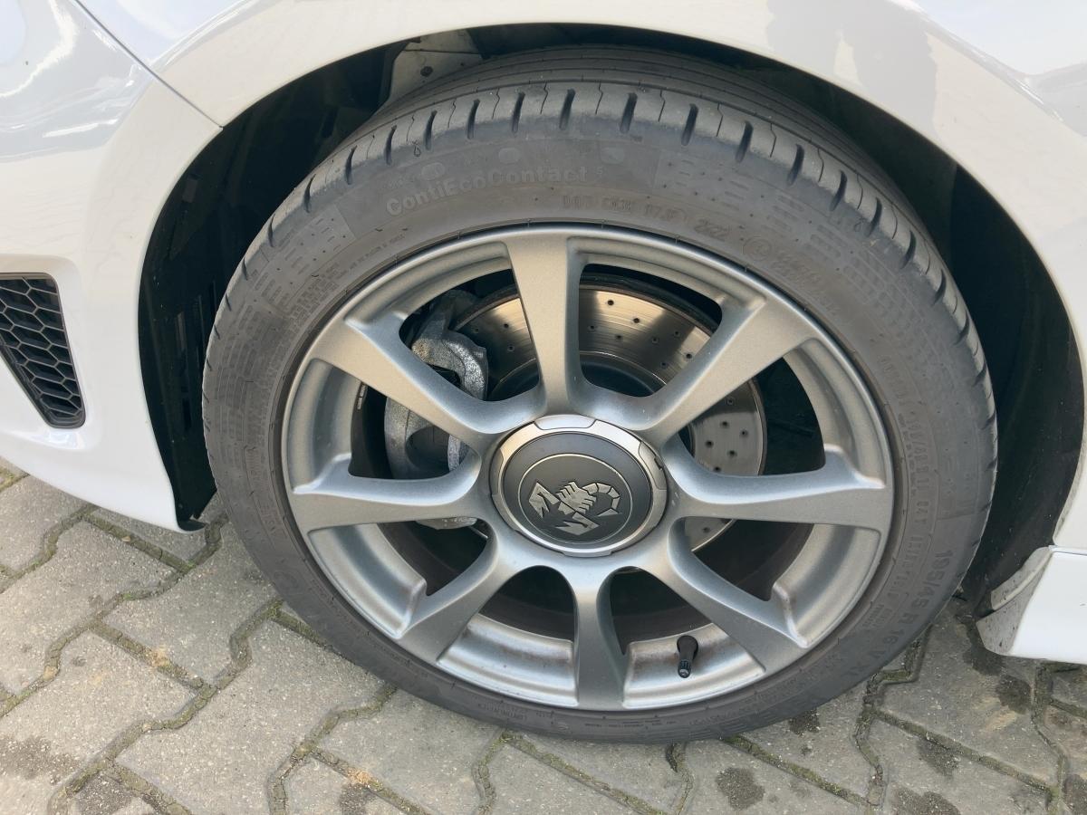 Fahrzeug-Bild 12