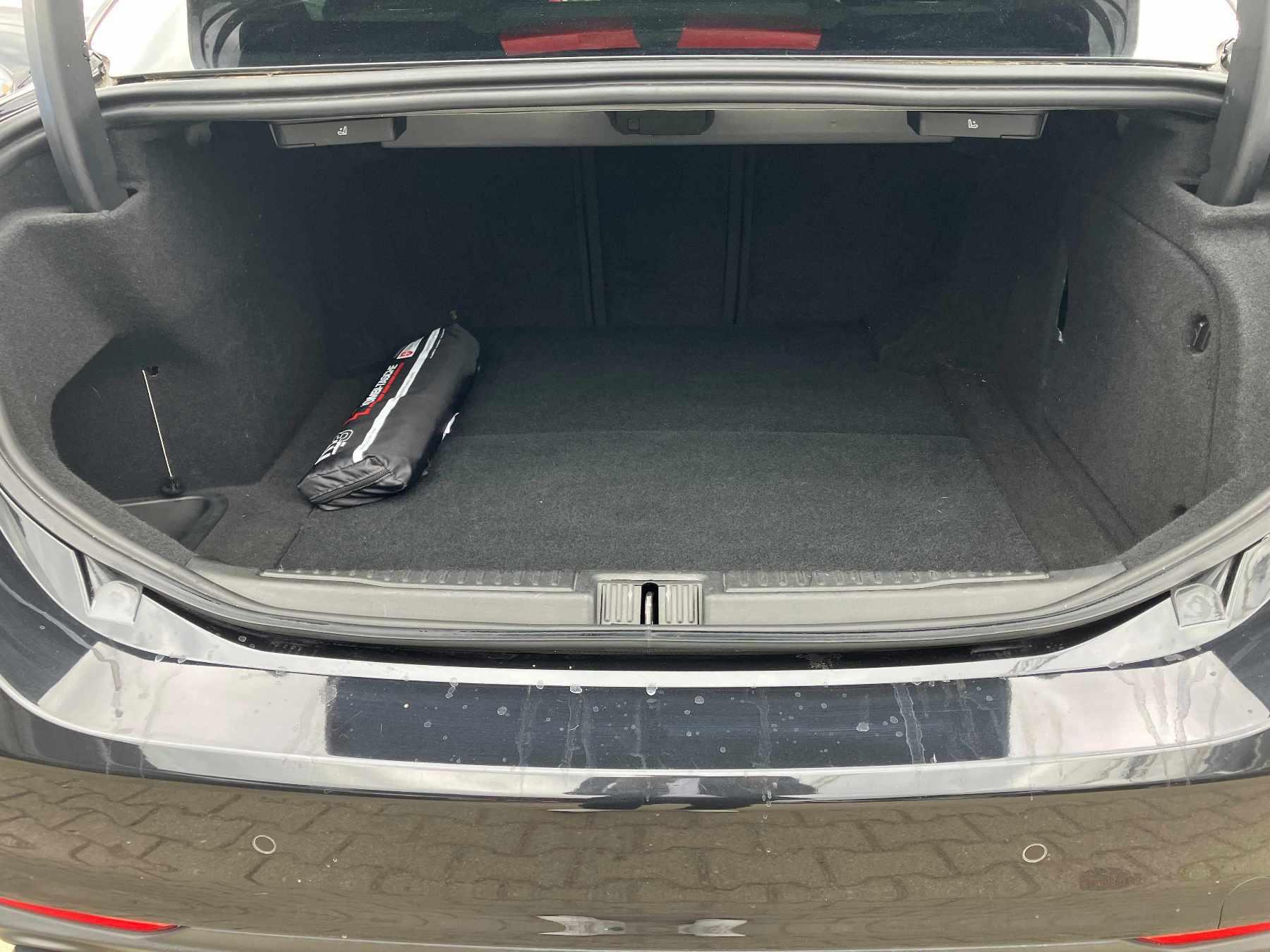 Fahrzeug-Bild 16