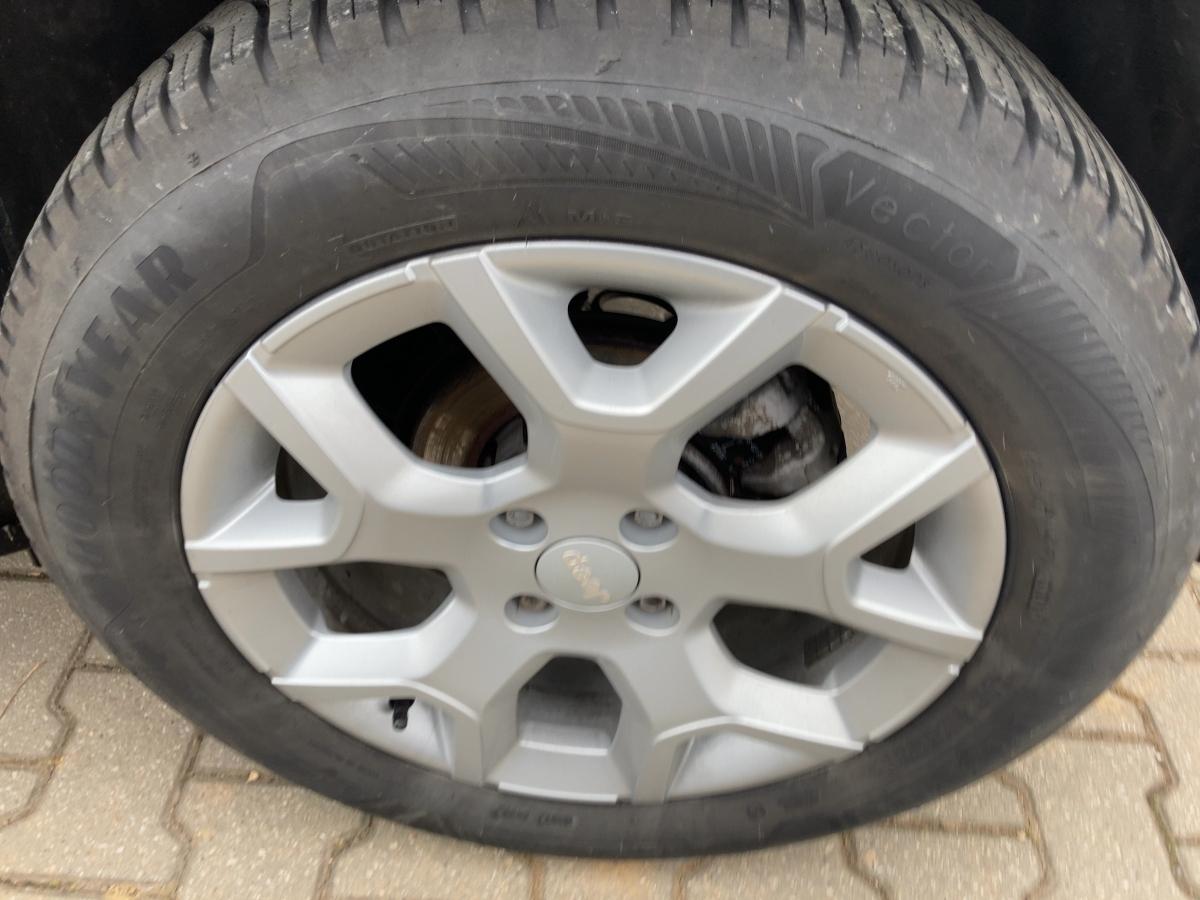 Fahrzeug-Bild 7