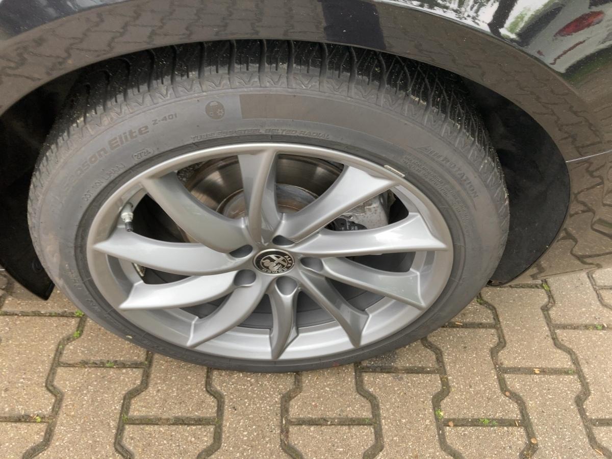 Fahrzeug-Bild 8