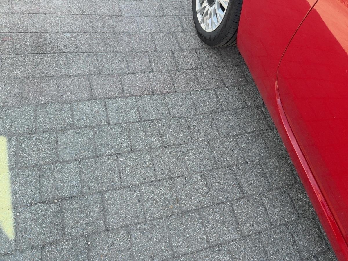 Fahrzeug-Bild 13