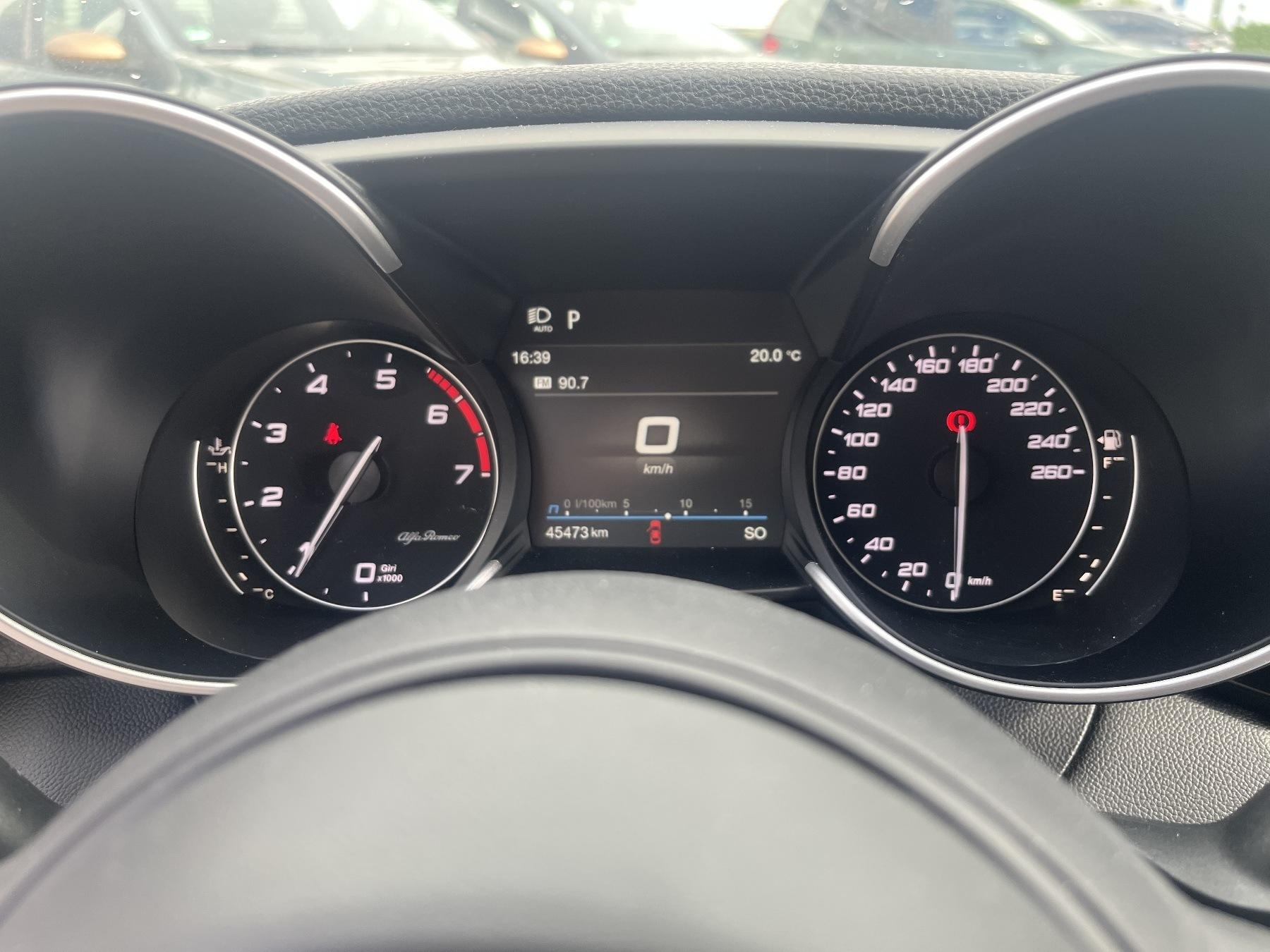 Fahrzeug-Bild 14