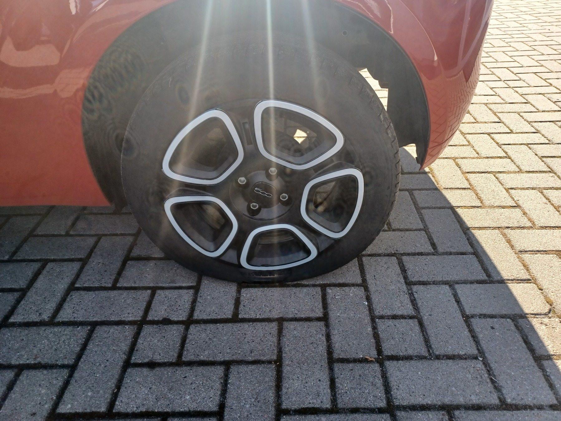 Fahrzeug-Bild 13