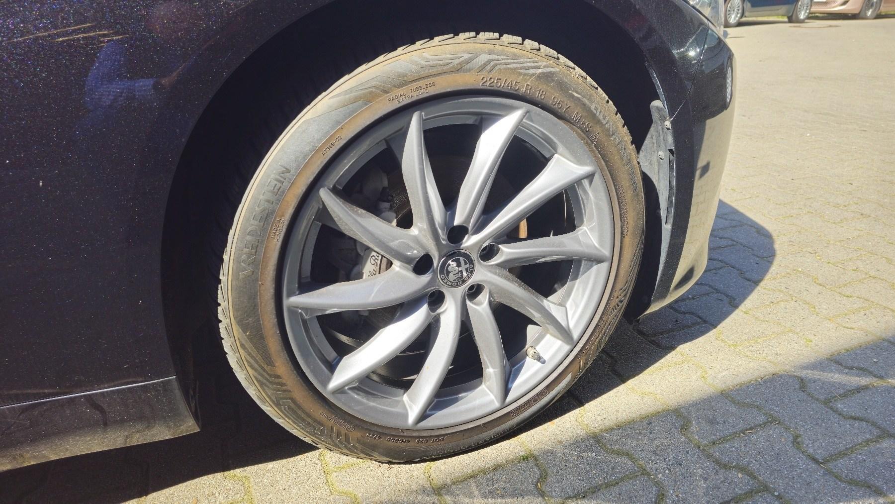 Fahrzeug-Bild 12