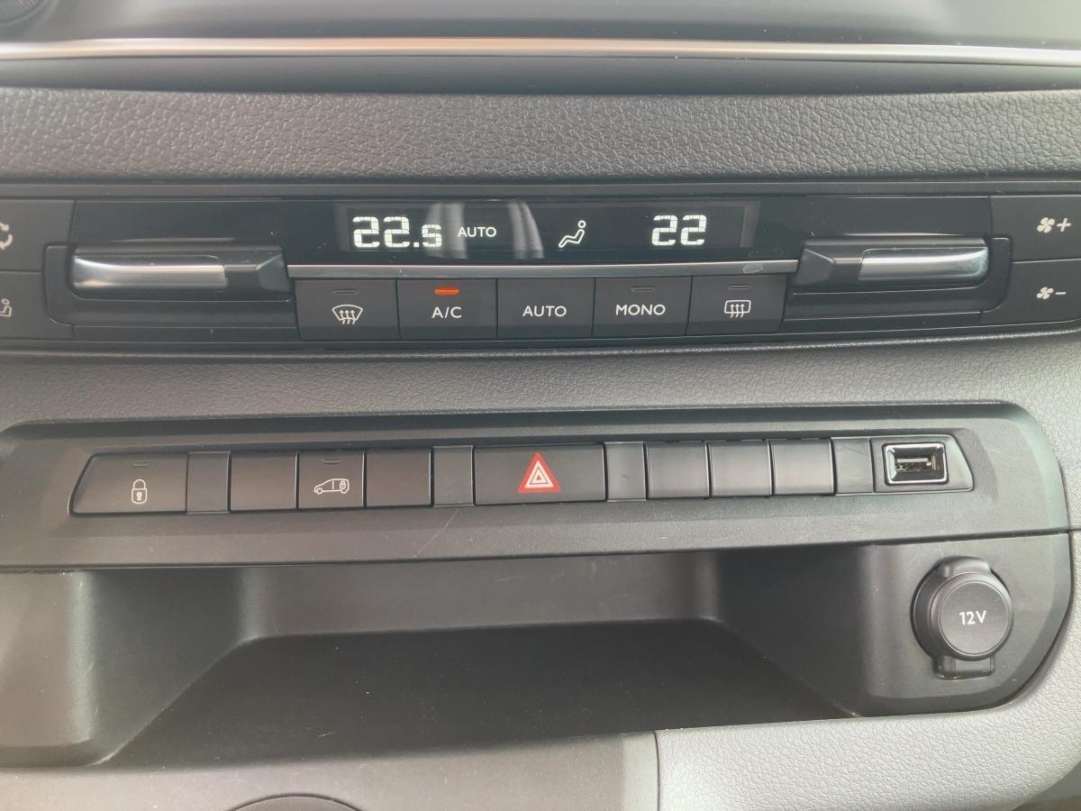 Fahrzeug-Bild 11
