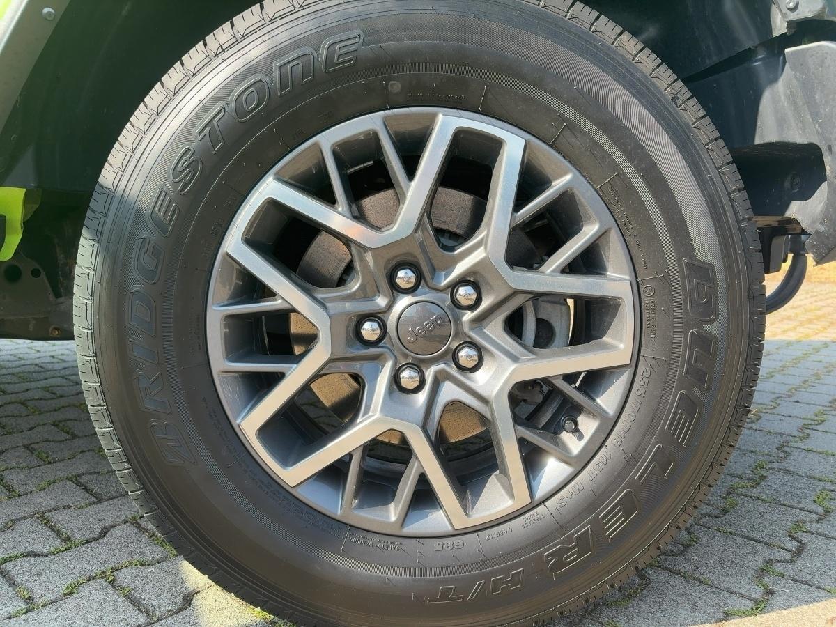 Fahrzeug-Bild 12