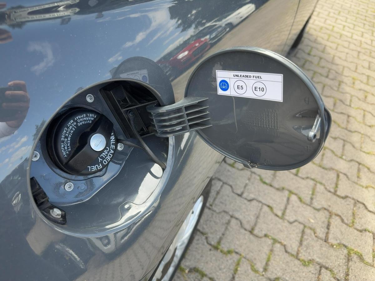 Fahrzeug-Bild 14