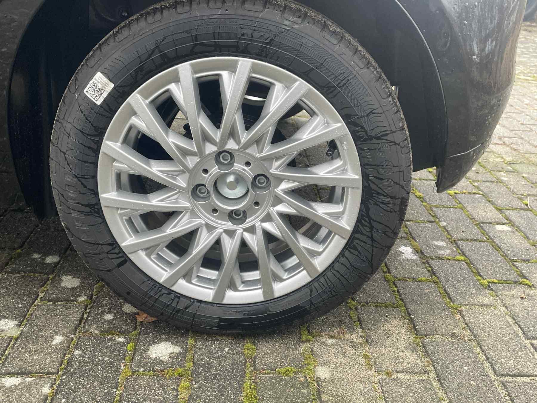 Fahrzeug-Bild 6