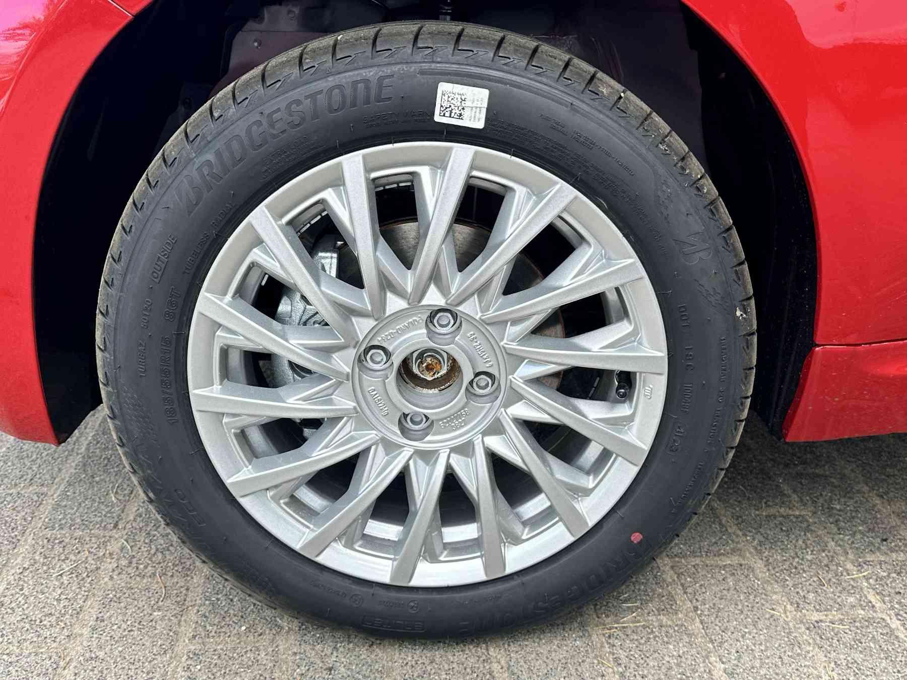 Fahrzeug-Bild 6