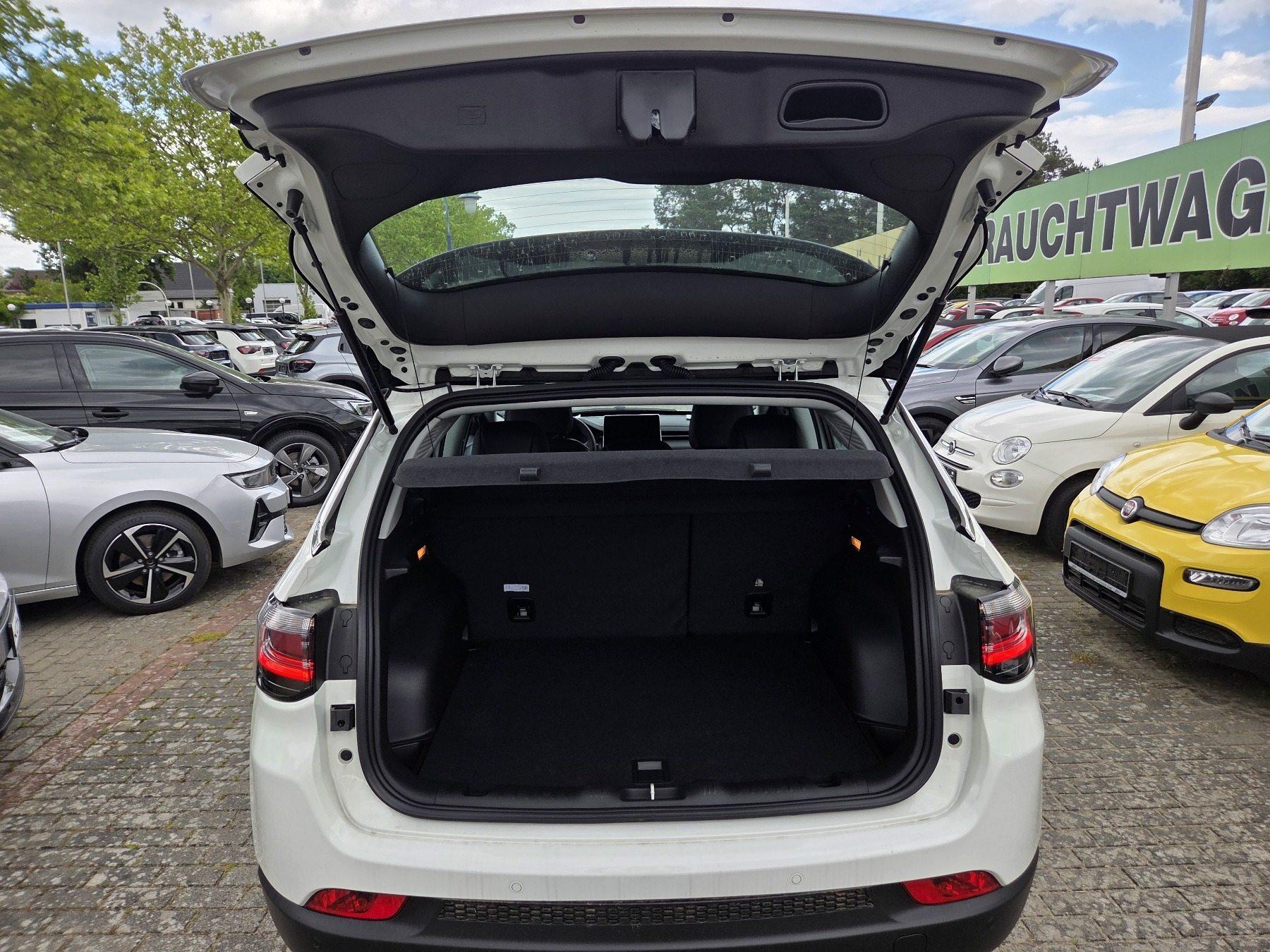 Fahrzeug-Bild 12