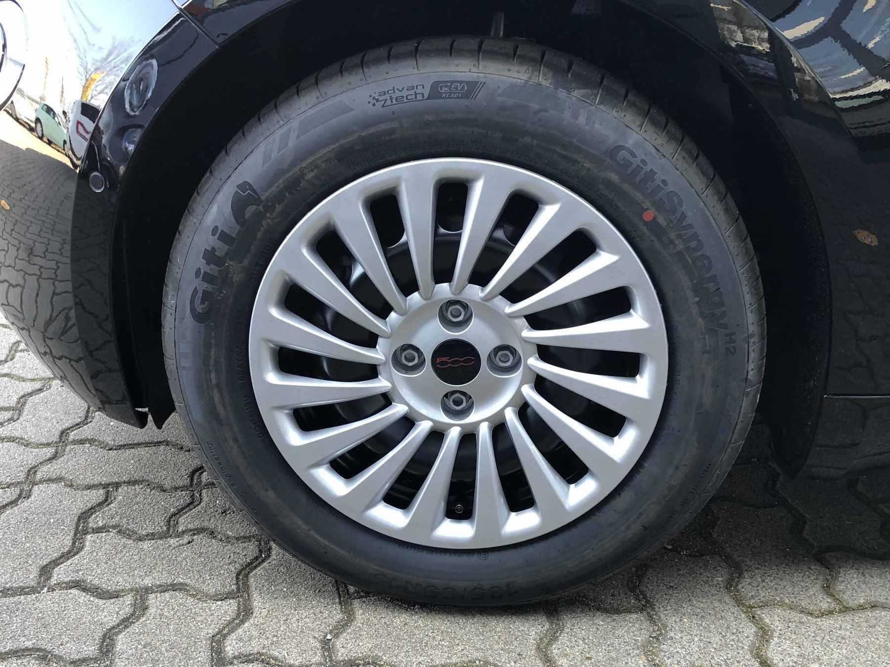 Fahrzeug-Bild 6