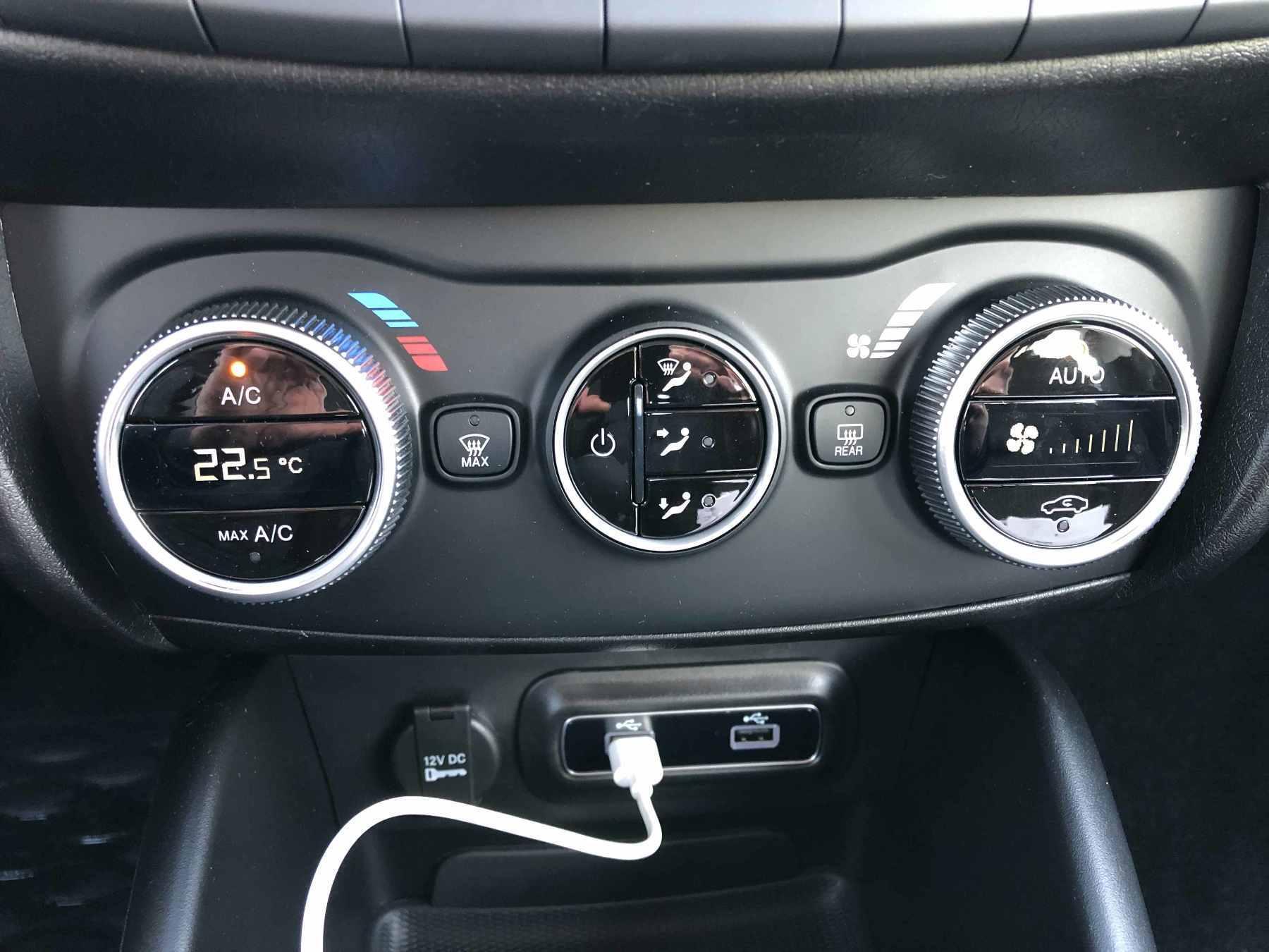 Fahrzeug-Bild 12