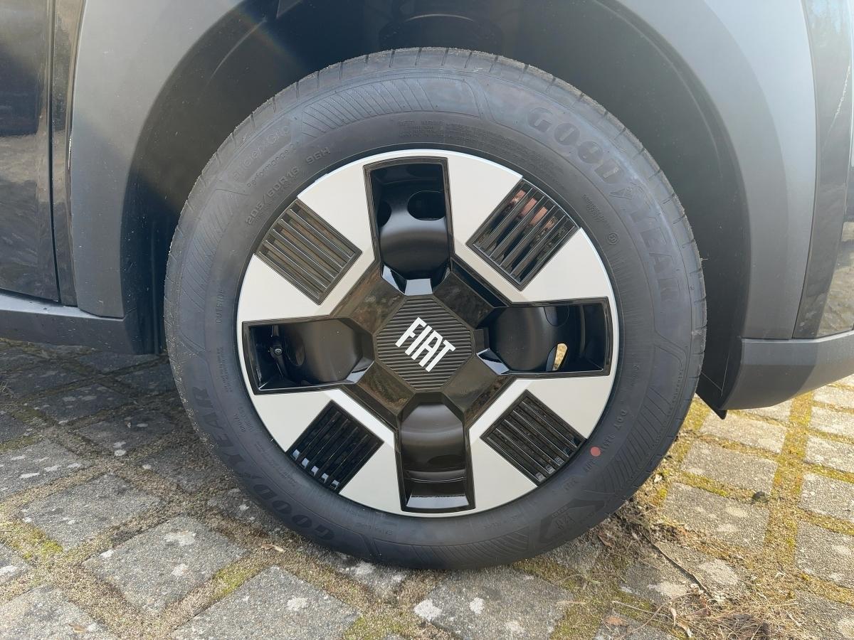 Fahrzeug-Bild 12