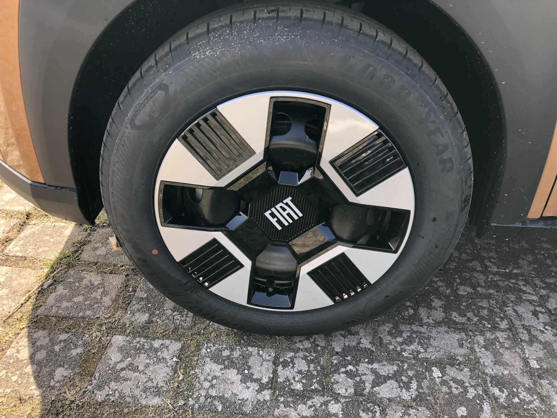 Fahrzeug-Bild 6