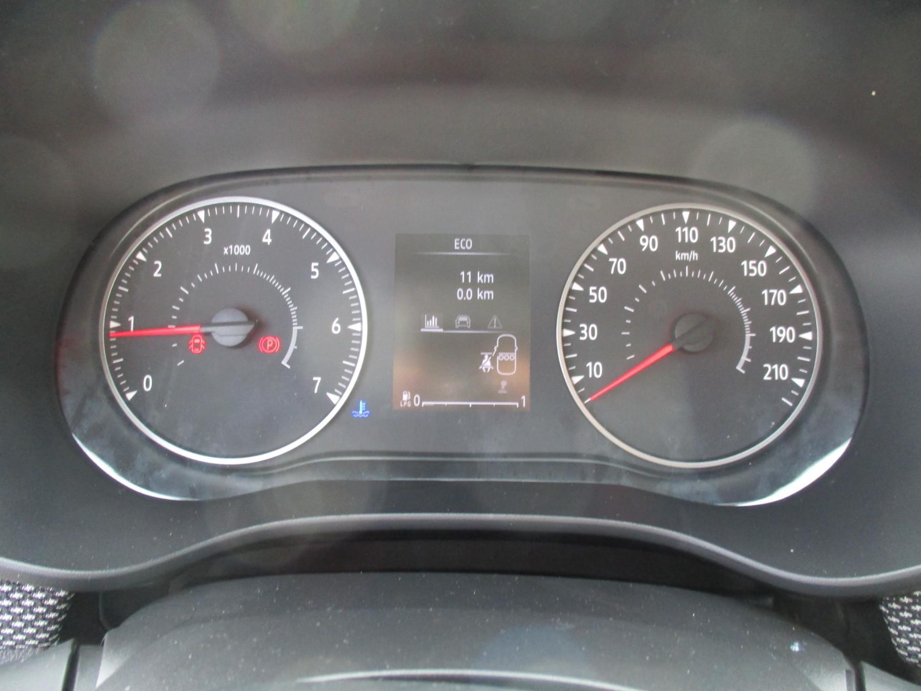 Fahrzeug-Bild 13