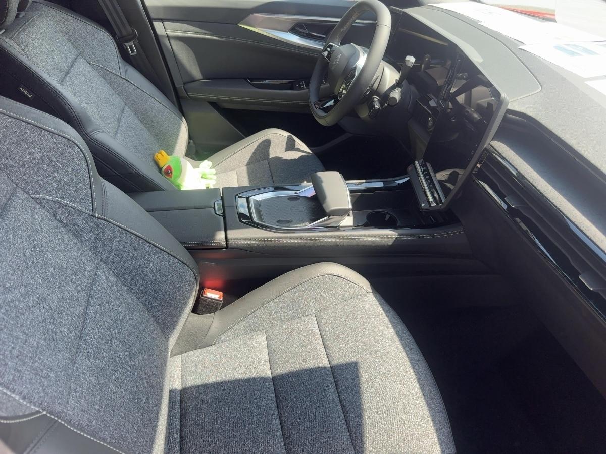 Fahrzeug-Bild 6