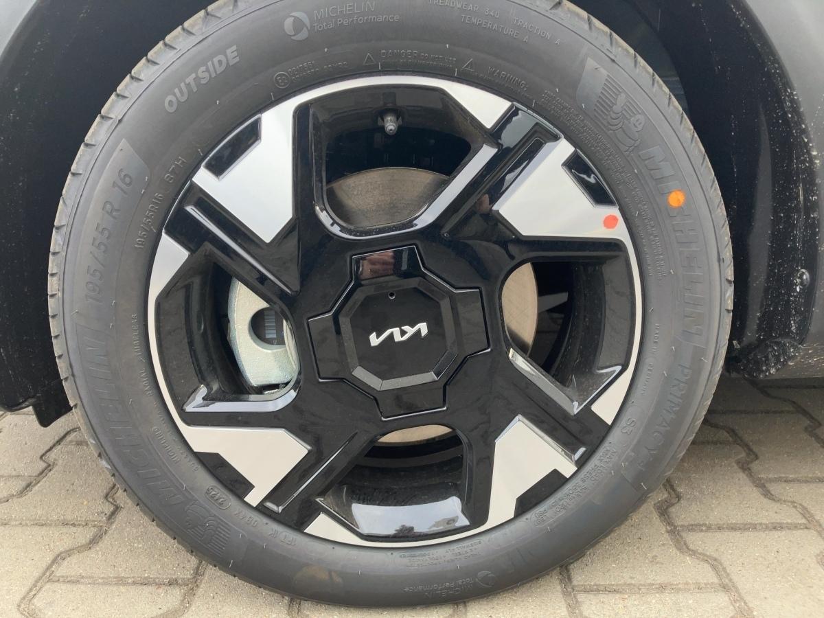 Fahrzeug-Bild 12