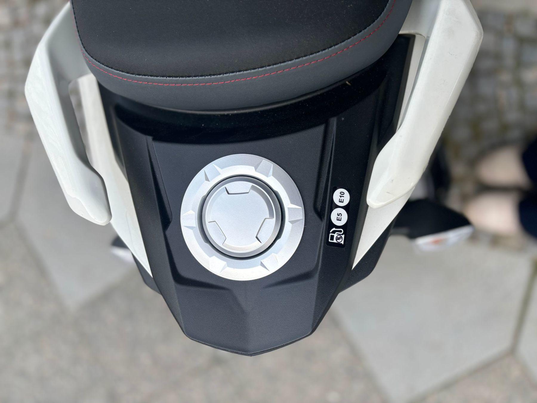 Fahrzeug-Bild 8