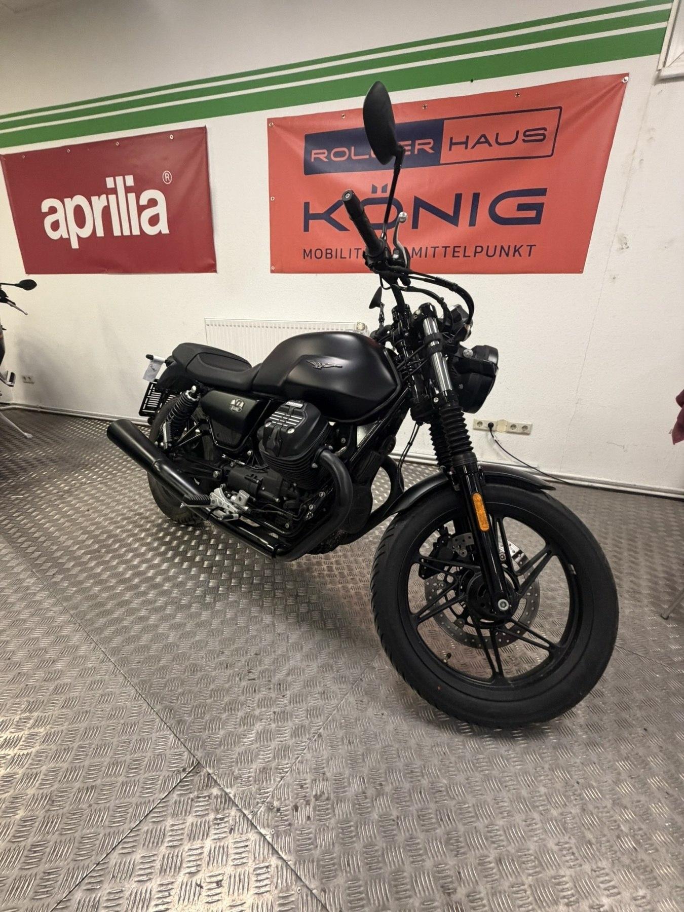 Moto Guzzi V7 IV STONE E5 NERO  