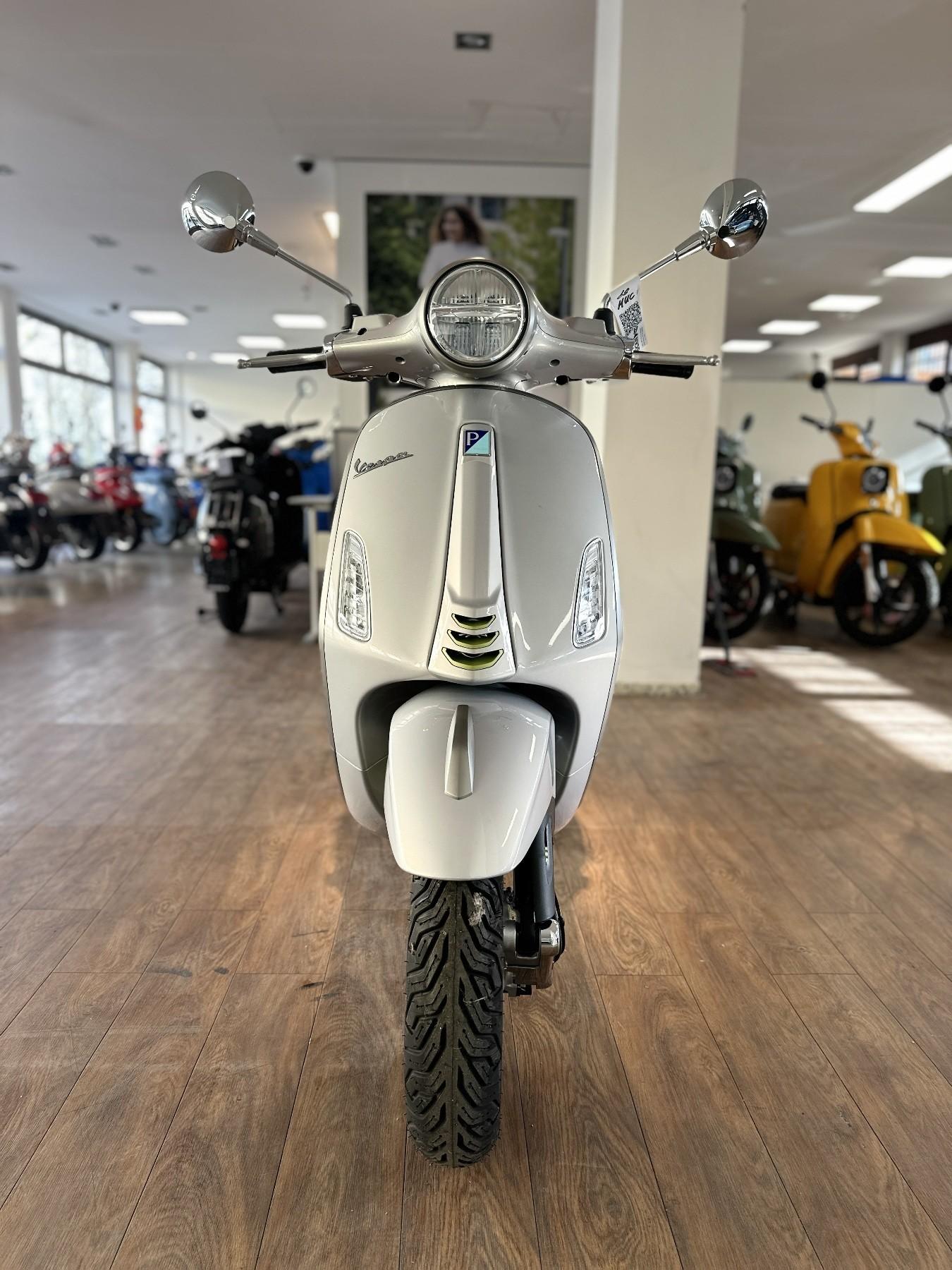 Vespa Primavera 125 ccm TECH