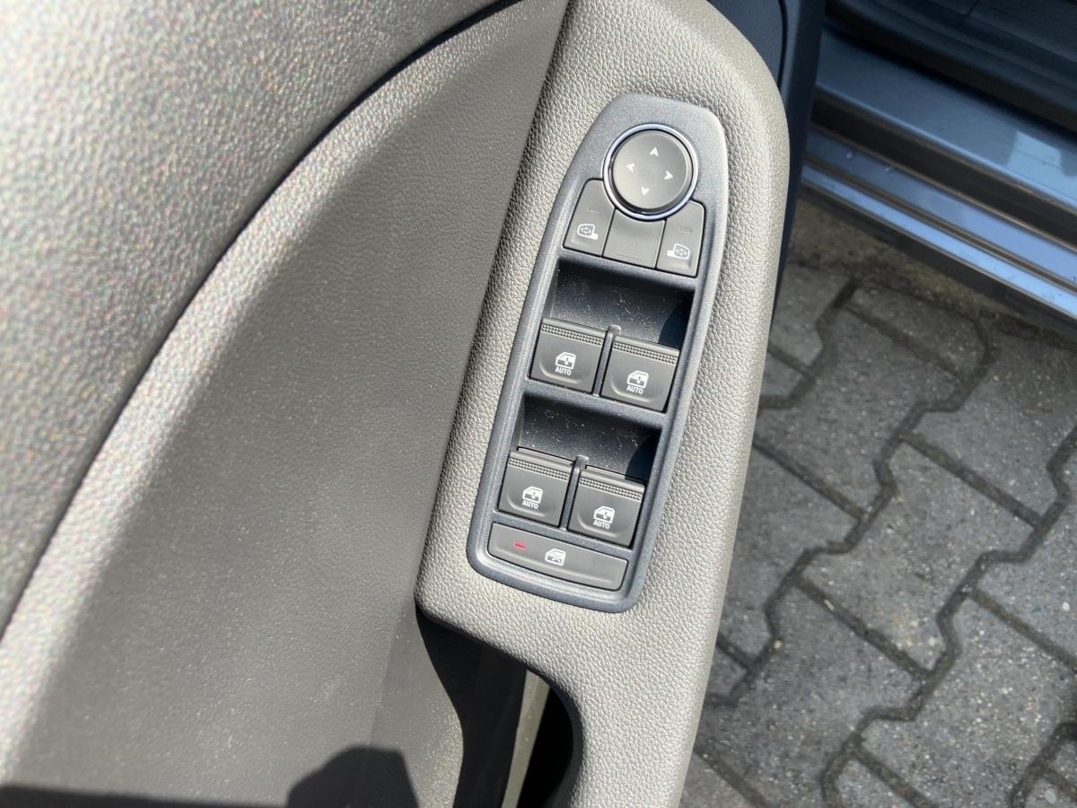Fahrzeug-Bild 13