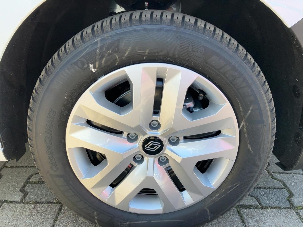 Fahrzeug-Bild 11