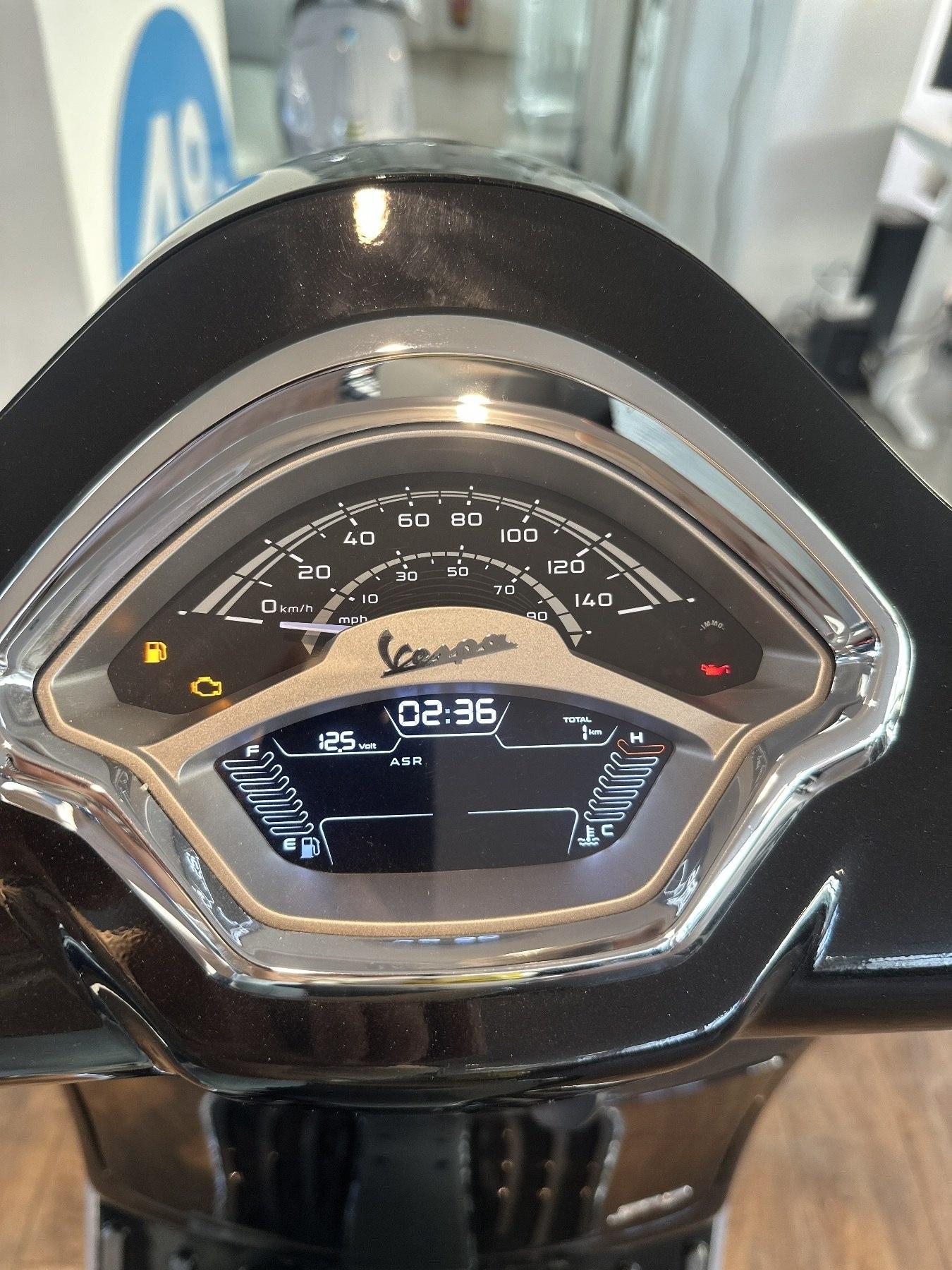 Fahrzeug-Bild 11