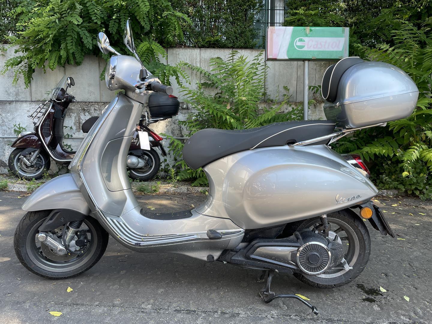 Vespa Elettrica 45 km/h bis zu 100 Km Reichweite