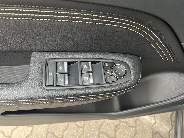 Fahrzeug-Bild 12