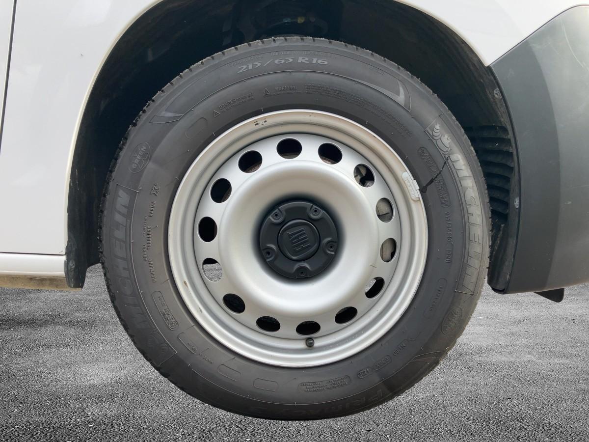 Fahrzeug-Bild 6