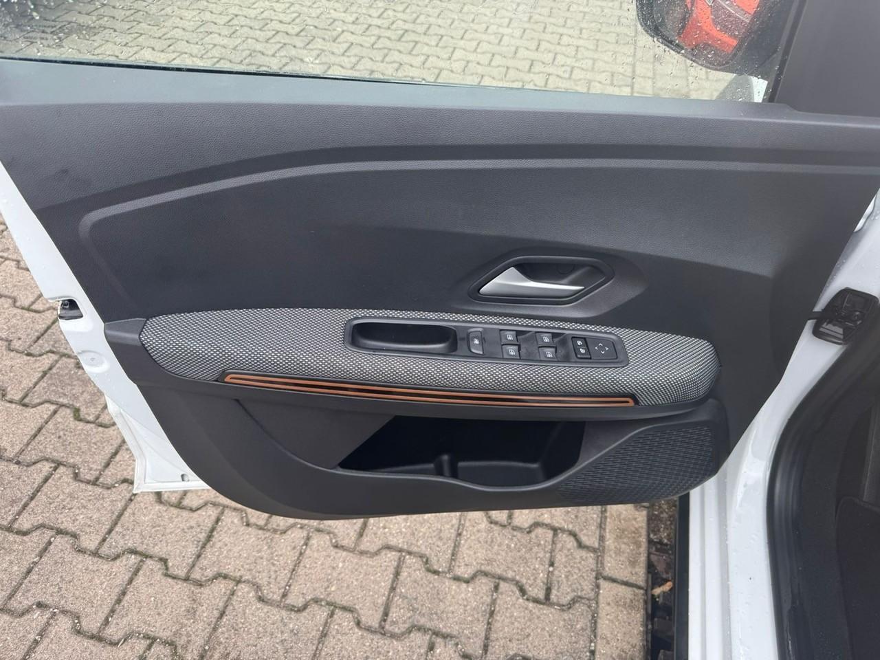 Fahrzeug-Bild 11