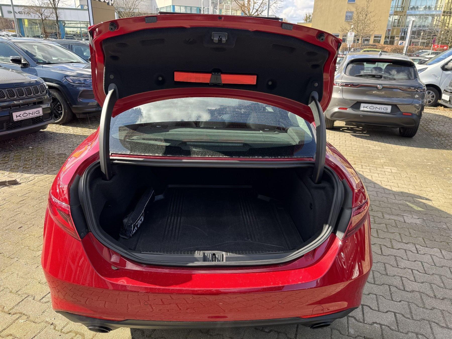Fahrzeug-Bild 12