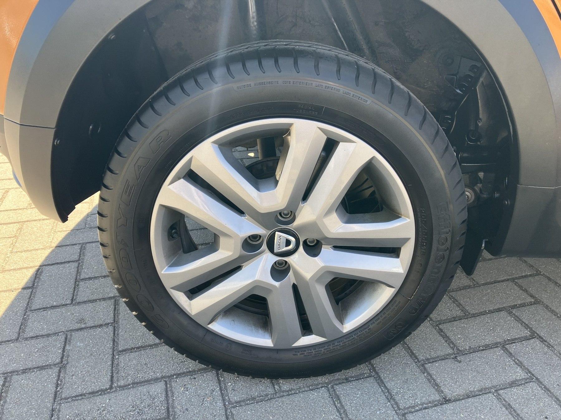 Fahrzeug-Bild 16