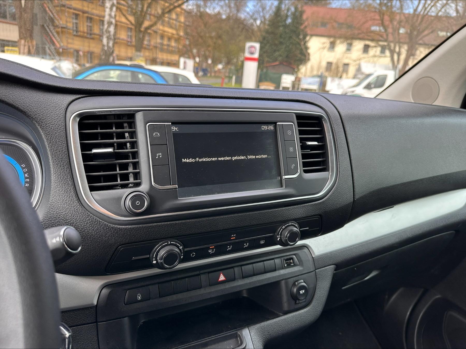 Fahrzeug-Bild 13