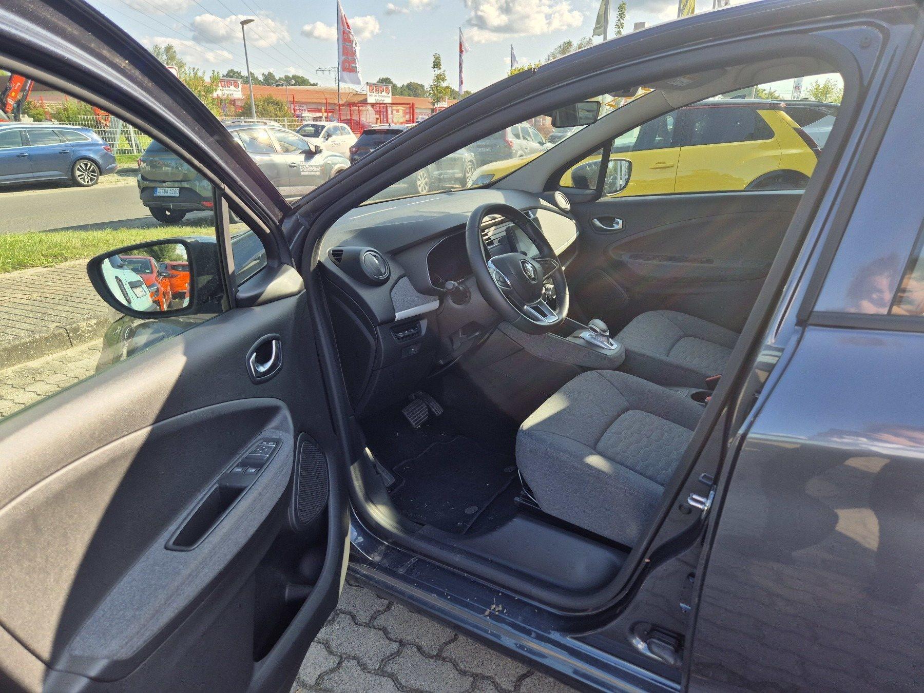 Fahrzeug-Bild 12